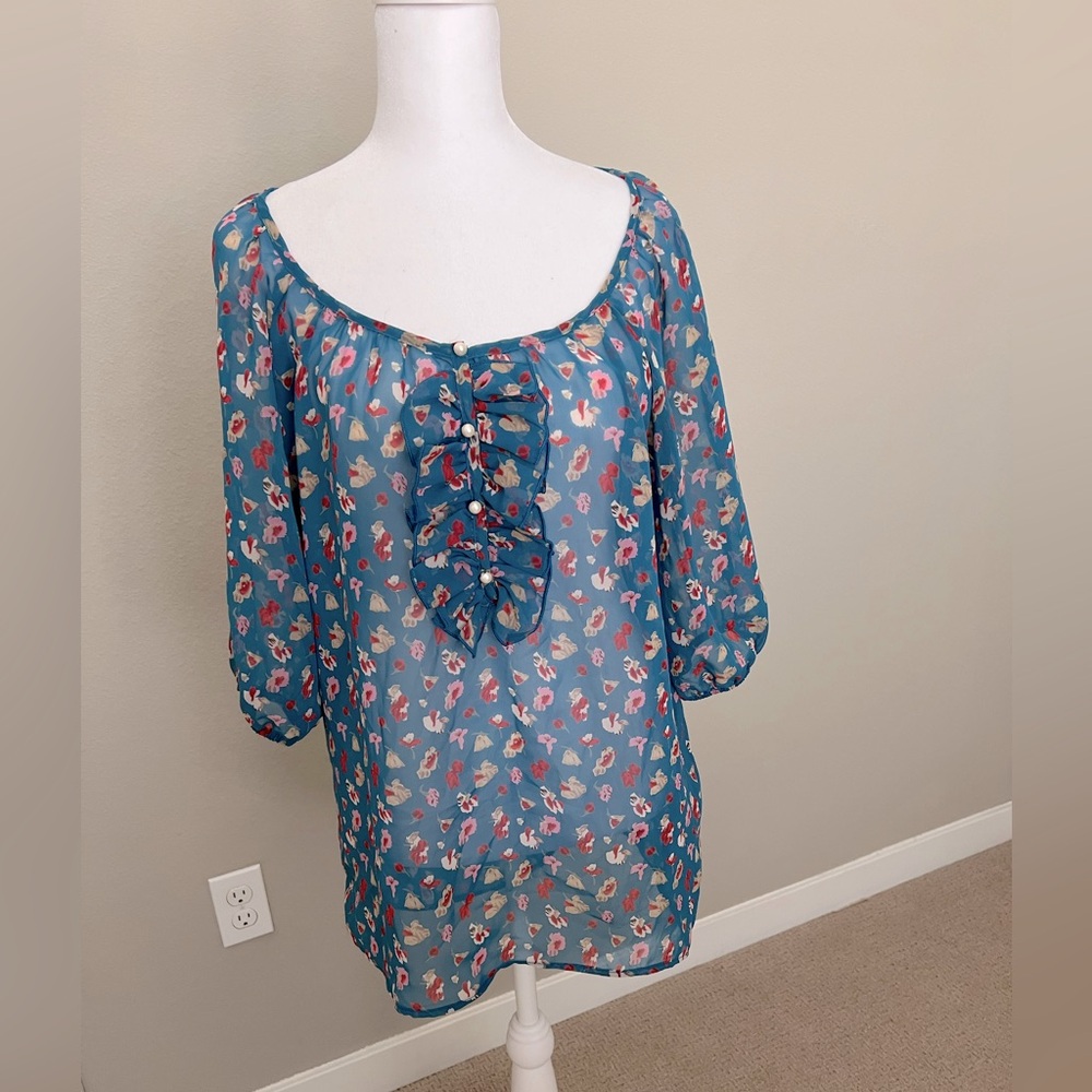 EUC Floral Blouse